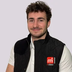Hadrien C. · Support & Services (Alternant)